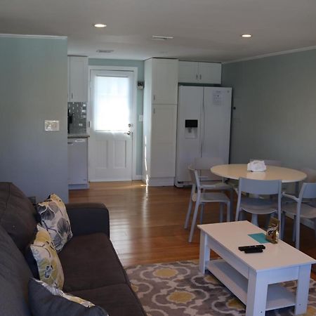 Seaside Serenity, Just A Block /0.1 Mile Away From The Beach Yarmouth Port Dış mekan fotoğraf
