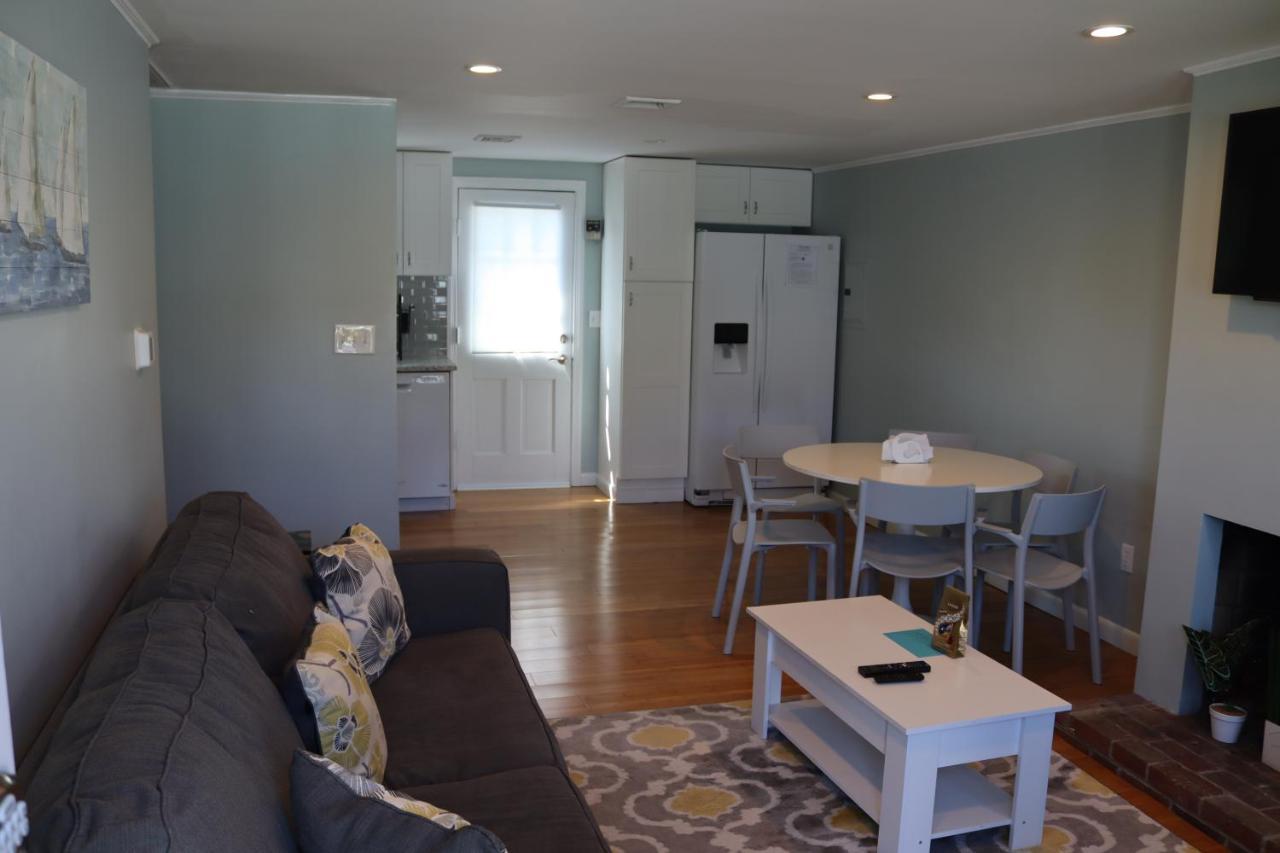 Seaside Serenity, Just A Block /0.1 Mile Away From The Beach Yarmouth Port Dış mekan fotoğraf